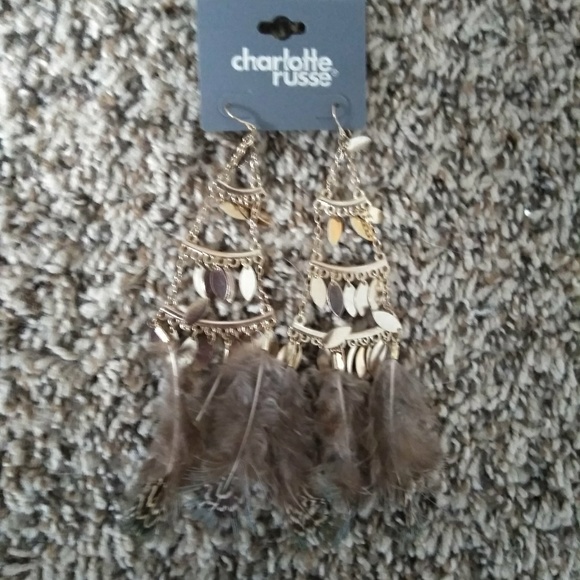 Jewelry - Picture 2 of 4